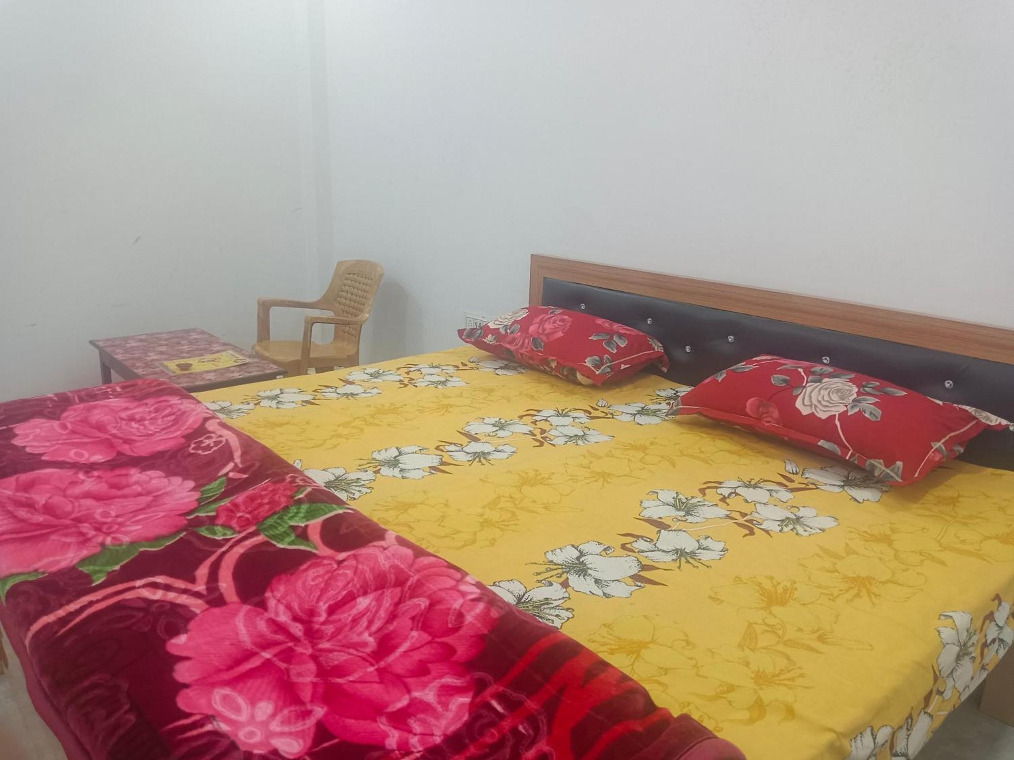 Hotel Harihar Atithi Bhawan Naimisharanya Exterior photo